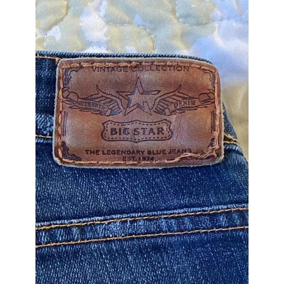 BIG STAR 26L Liv Boot Cut Low Cut Blue Jeans Distressed Whiskered Embroidered - Picture 3 of 16